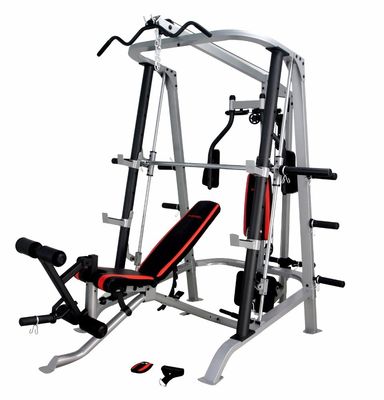 Equipamento de estação multifunção preta para exercícios e treinamento de força no ginásio em casa