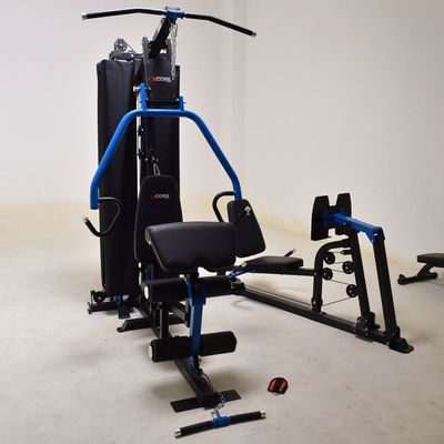 Máquina de exercícios de força multiuso personalizável para ginásio em casa em design cinza claro