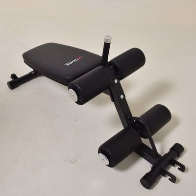 Máquina de exercícios de força multiuso personalizável para ginásio em casa em design cinza claro