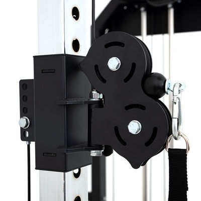 Fique em forma com o nosso equipamento de ginástica 1590 x 1350 x 2200 mm e treinador funcional